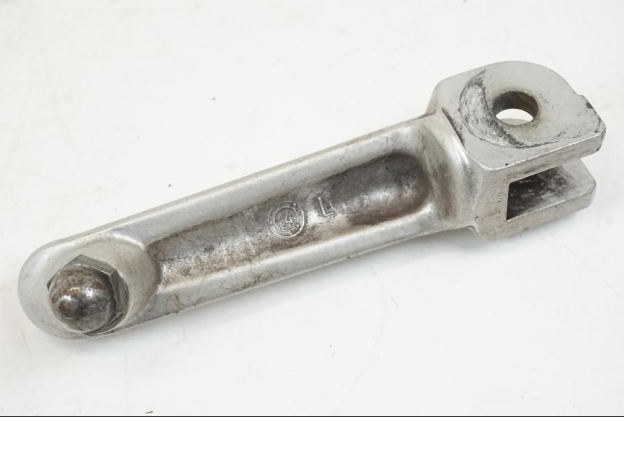 Snett uppifrån på Fotpinne från en Aprilia Tuono V4R -2011 motorcykel.