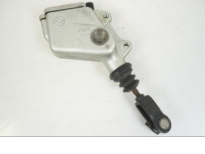 Framsidan på Bromshuvudcylinder från en KTM 990 SM -2009 motorcykel.