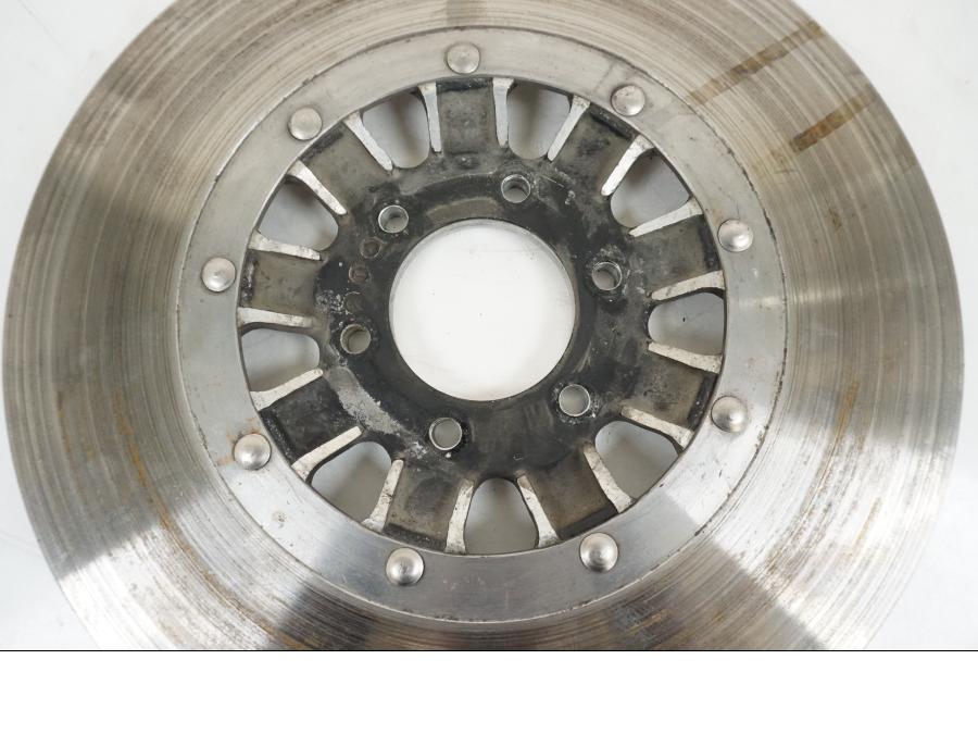 Extrabild1 på Bromsskiva från en Suzuki GS 1000 -1978 motorcykel.