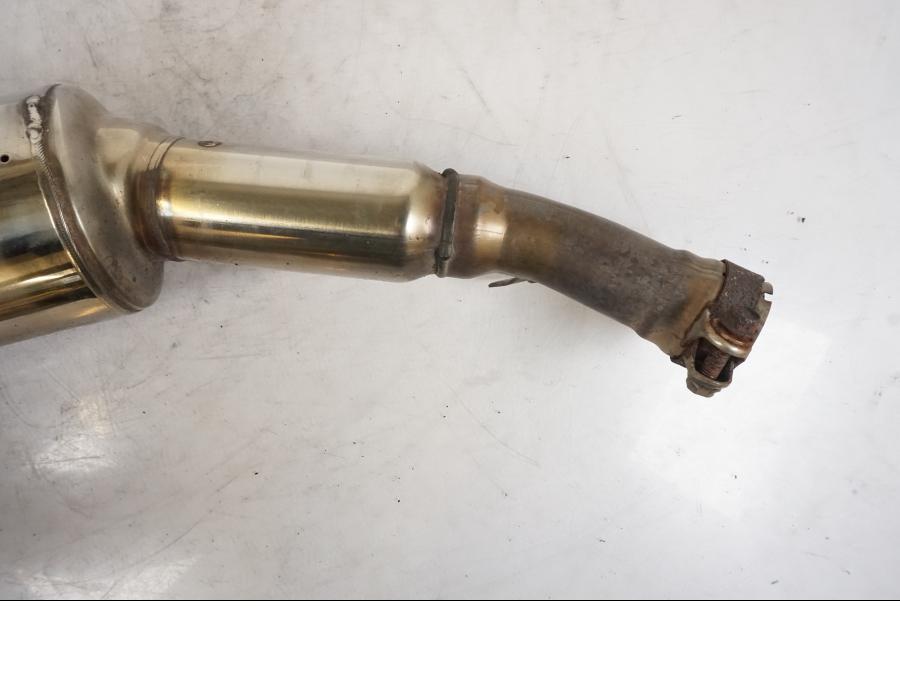 Höger sida på Ljuddämpare från en Honda VTR 1000 F -1997 motorcykel.