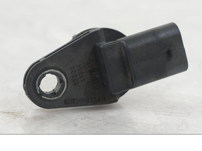 Baksidan på Vevaxelsensor från en BMW R 1250 GS -2021 motorcykel.