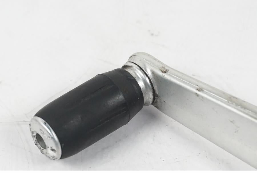 Vänster sida på Växelpedal från en MV Agusta Dragster -2014 motorcykel.