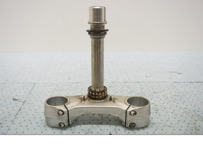 Framsidan på Gaffelkrona från en MV Agusta F3 675 -2014 motorcykel.