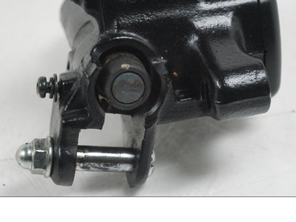 Vänster sida på Bromshuvudcylinder från en Honda CB 650 F Hornet -2017 motorcykel.