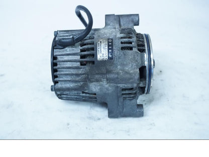 Vänster sida på Generator från en Yamaha YZF 1000 R -1997 motorcykel.