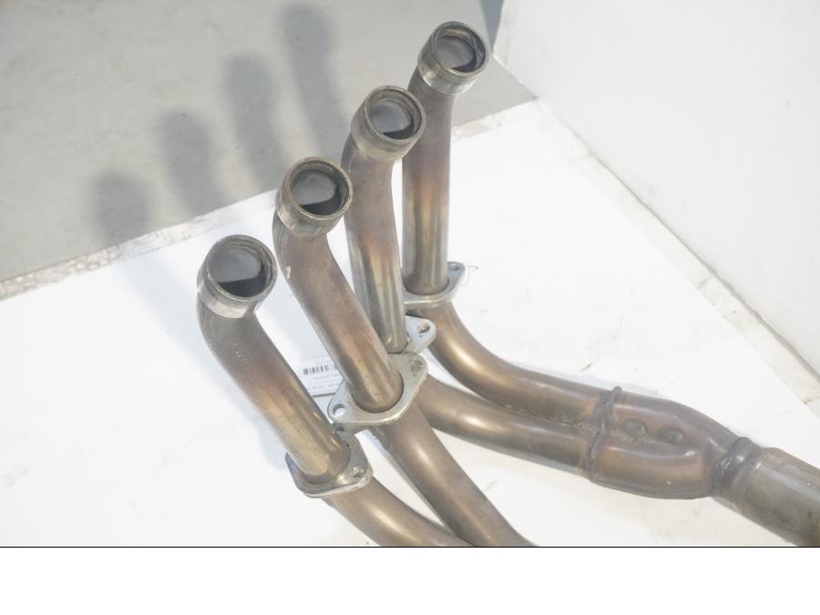 Höger sida på Grenrör från en Honda CBR 600 RR -2003 motorcykel.