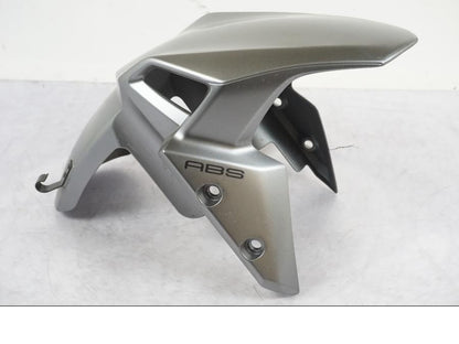 Framsidan på Framskärm från en Kawasaki Z 900 -2019 motorcykel.