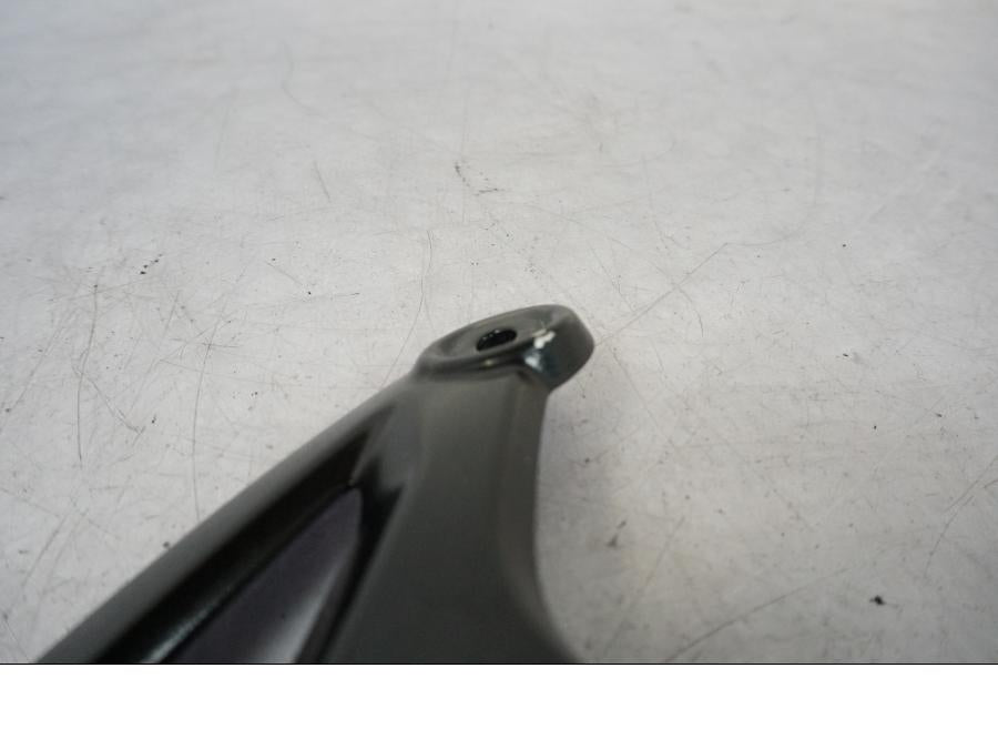 Baksidan på Framskärmsstag från en BMW R Ninet -2017 motorcykel.