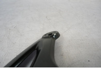 Baksidan på Framskärmsstag från en BMW R Ninet -2017 motorcykel.