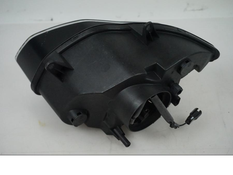 Vänster sida på Strålkastare från en BMW K 1200 RS -2008 motorcykel.