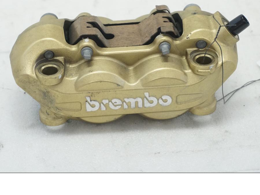 Framsidan på Bromsok från en MV Agusta Brutale 800 -2014 motorcykel.