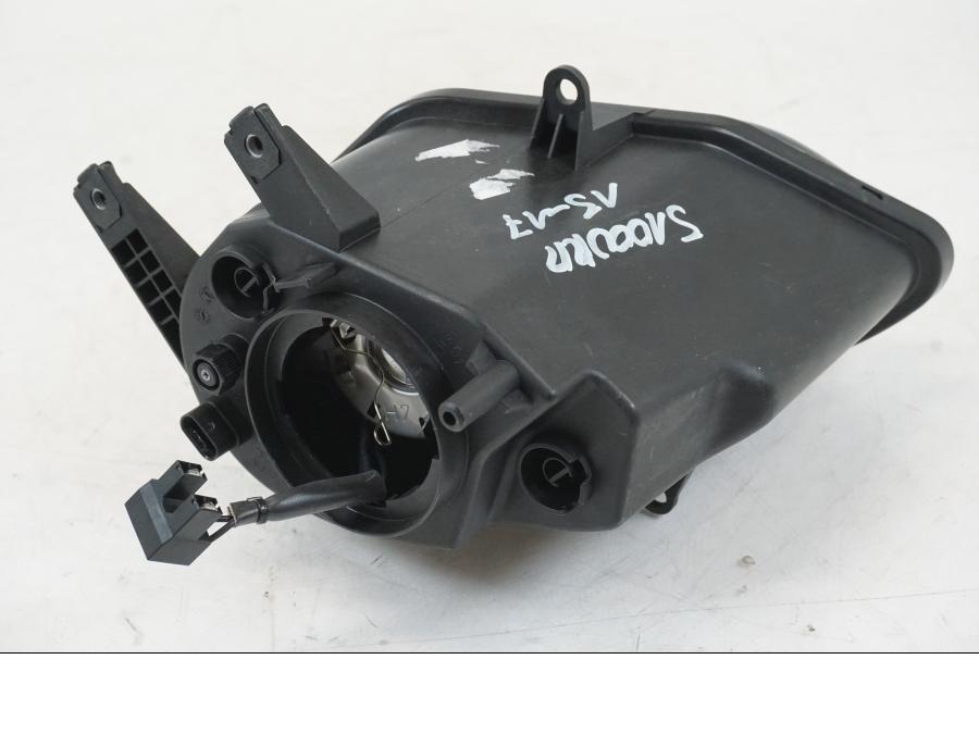 Extrabild5 på Strålkastare från en BMW S 1000 XR -2015 motorcykel.