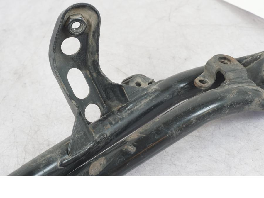 Höger sida på Ramdel från en BMW R 1200 GS -2005 motorcykel.