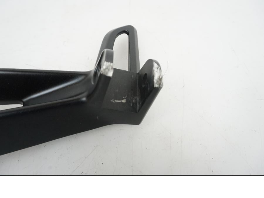 Extrabild2 på Fotpinnefäste från en Yamaha MT-07 -2014 motorcykel.