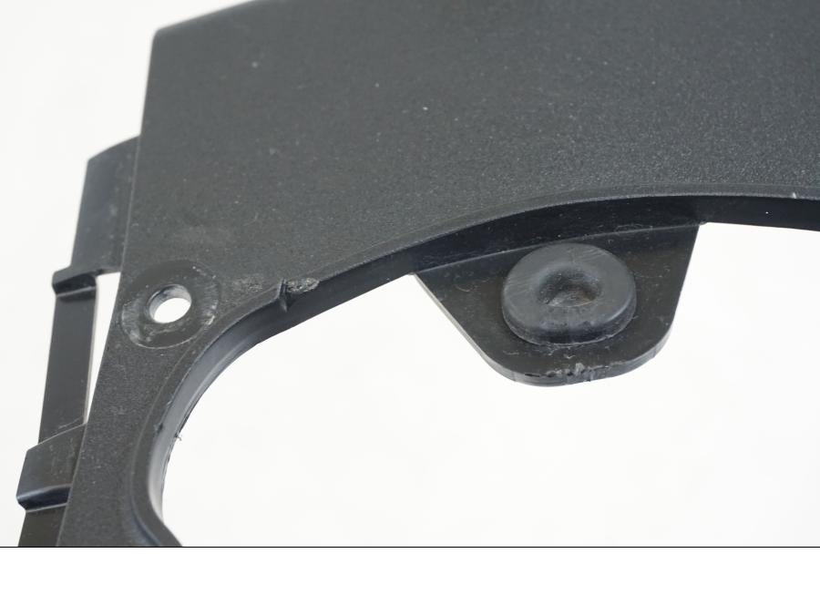 Vänster sida på Undertail från en Yamaha MT-09 -2021 motorcykel.