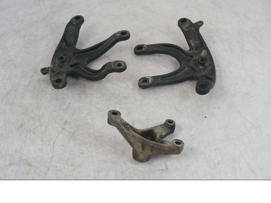 Höger sida på Motorfäste från en KTM 1290 Super Adventure R -2018 motorcykel.