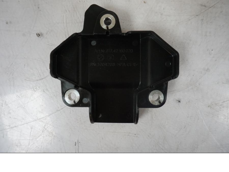 Höger sida på Tilt Sensor från en KTM 1290 Super Duke R -2023 motorcykel.