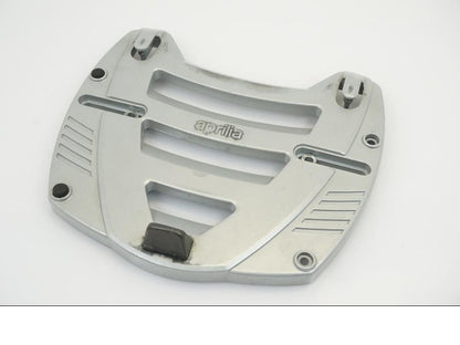 Vänster sida på Pakethållare från en Aprilia ETV 1000 -2002 motorcykel.