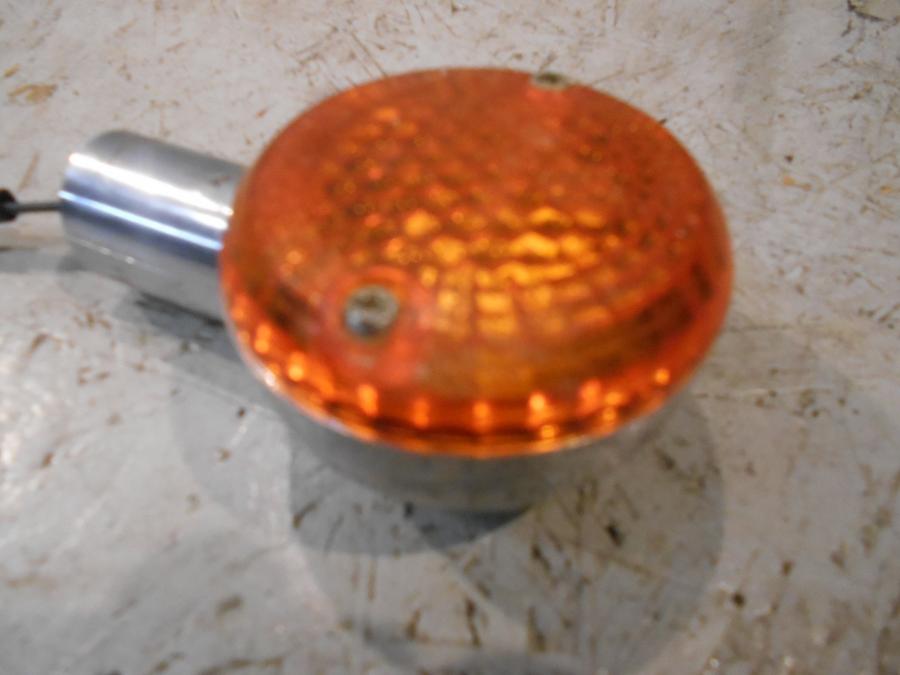 Höger sida på Blinkers från en Suzuki VS 750 Intruder -1986 motorcykel.