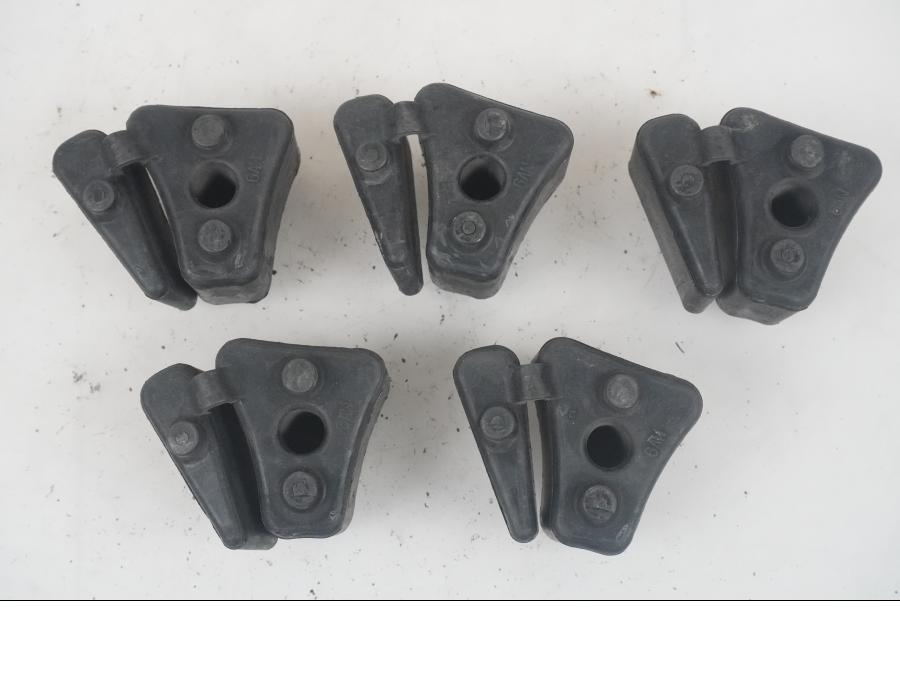 Framsidan på Ryckutjämnare från en Honda CB 600 Hornet -1999 motorcykel.