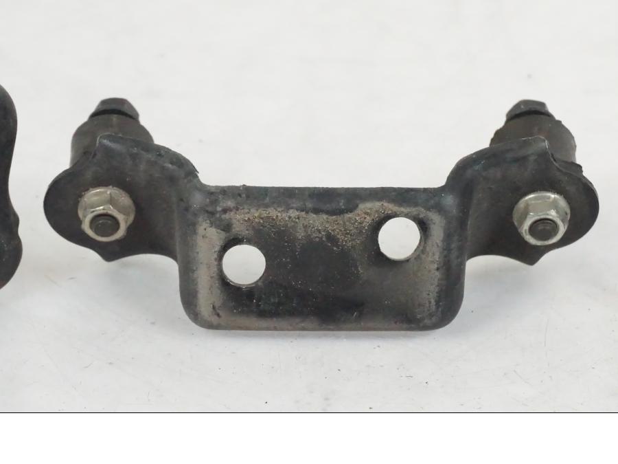 Höger sida på Vattenkyl från en KTM 390 Adventure -2021 motorcykel.