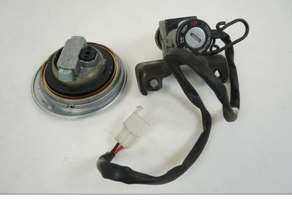 Extrabild1 på Låssats från en Honda CBR 125 R -2006 motorcykel.