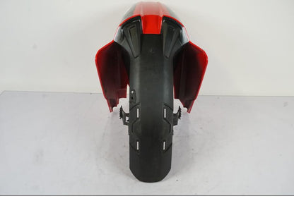 Vänster sida på Framskärm från en Honda CRF 1000 Africa Twin -2016 motorcykel.