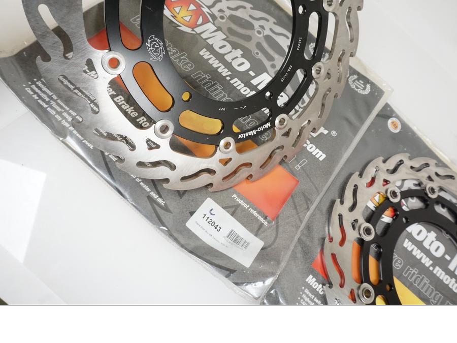 Höger sida på Bromsskiva från en Yamaha YZF 1000 R1 -2006 motorcykel.