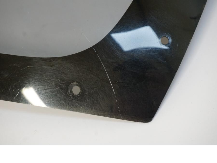 Snett uppifrån på Vindruta från en Kawasaki GPZ 1000 -1992 motorcykel.