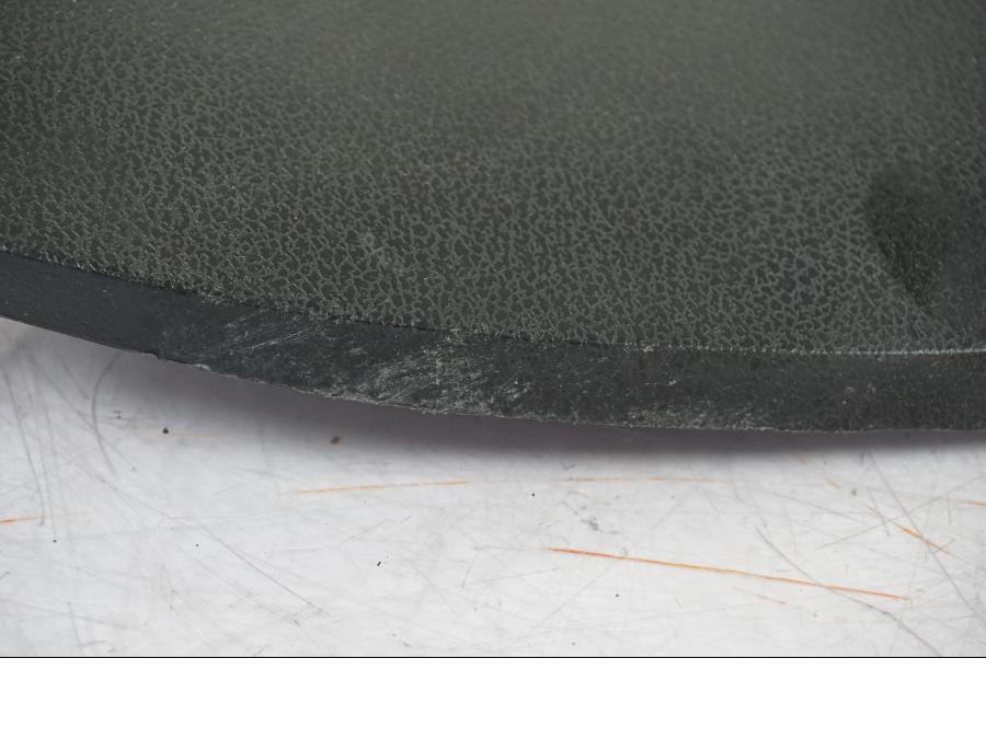 Vänster sida på Instrumentkåpa från en Suzuki GSX 1300 RX -1999 motorcykel.