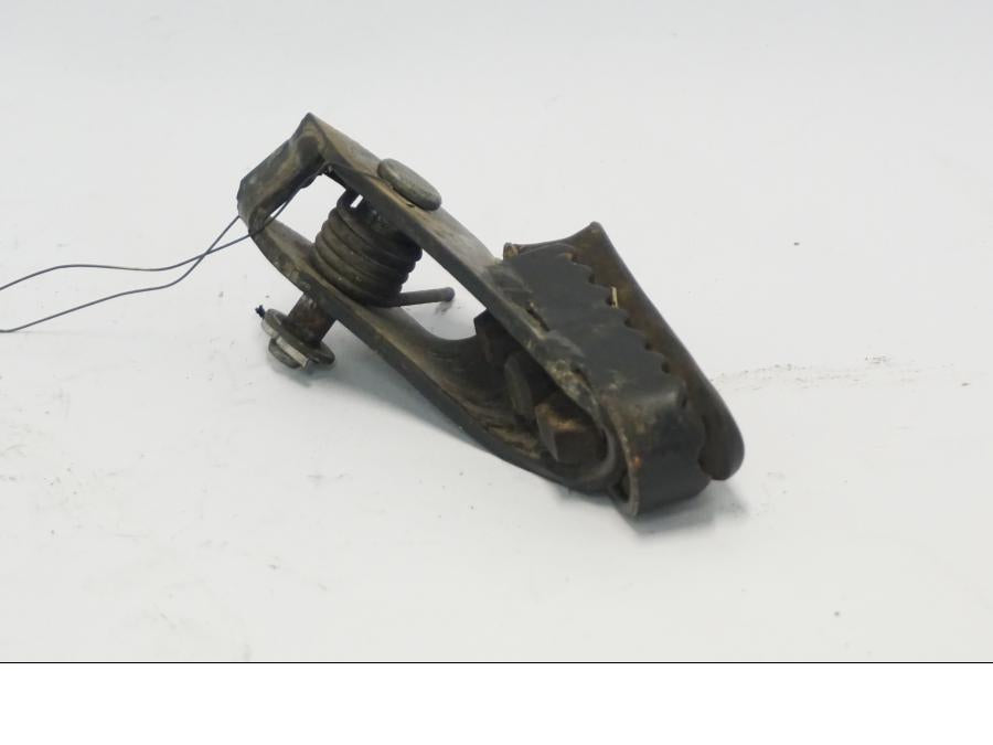 Höger sida på Fotpinne från en BMW G 650 GS -2011 motorcykel.