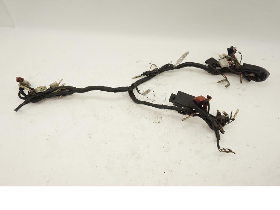 Framsidan på Kabelstam från en Kawasaki Z 750 80-tal -1984 motorcykel.