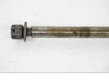 Baksidan på Axel från en Suzuki GS 1000 -1978 motorcykel.