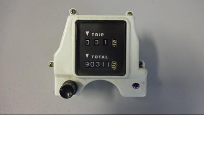 Framsidan på Instrumentering från en Honda CB 750 -1982 motorcykel.