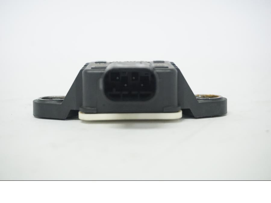 Baksidan på Tilt Sensor från en Ducati Desert X -2022 motorcykel.