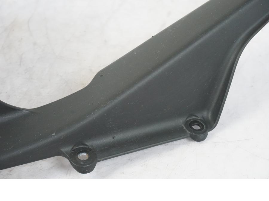 Höger sida på Svingskärm från en Kawasaki ER-6N -2016 motorcykel.