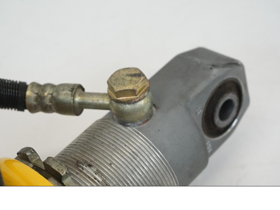 Extrabild6 på Stötdämpare från en Triumph TT 600 -2002 motorcykel.