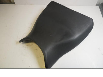 Baksidan på Sadel från en Kawasaki ZXR 750 -1993 motorcykel.