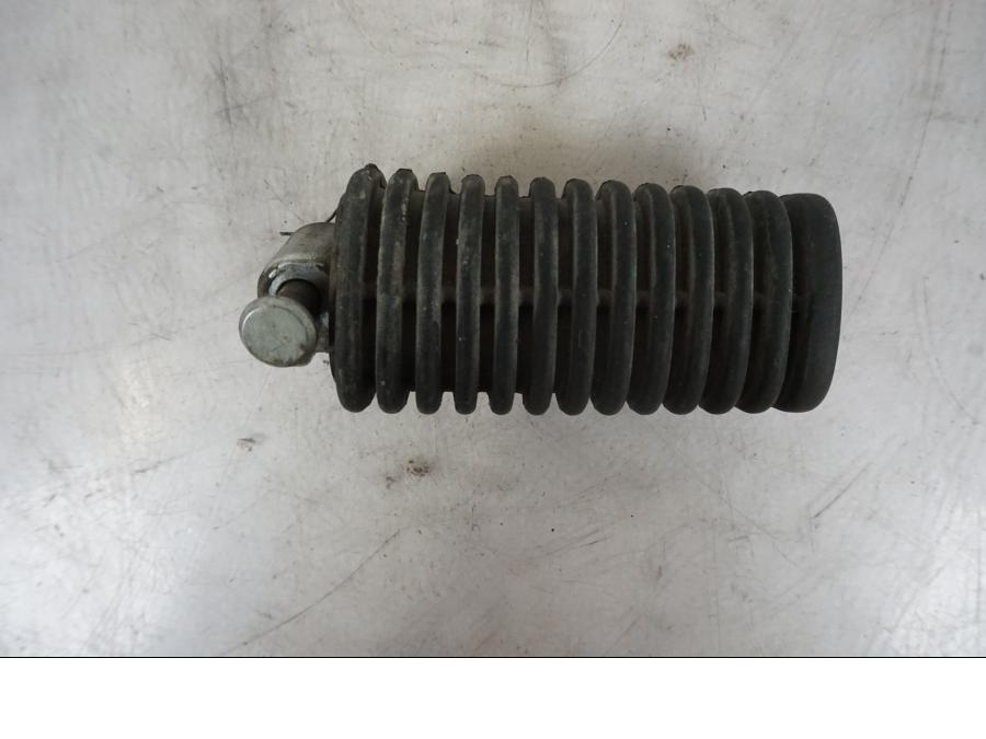 Höger sida på Fotpinne från en BMW R 1150 GS -2002 motorcykel.