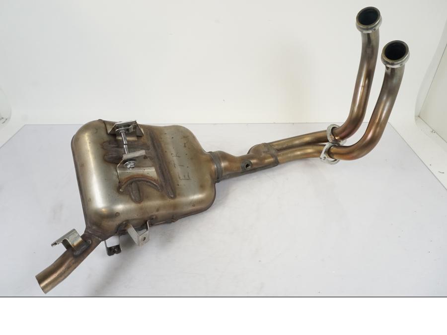 Framsidan på Avgassystem från en Yamaha MT-07 Tracer -2016 motorcykel.