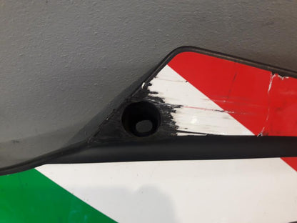 Höger sida på Magkåpa från en Aprilia RS 125 -2017 motorcykel.