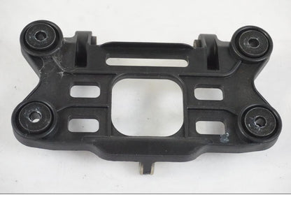 Snett uppifrån på Instrumentpanelsfäste från en KTM 390 Adventure -2021 motorcykel.