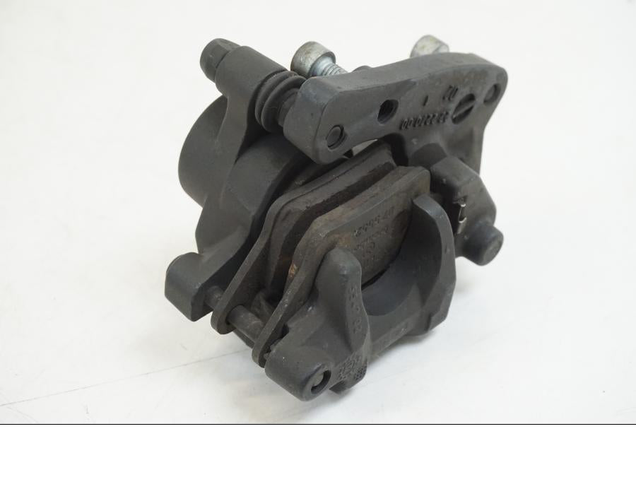 Snett uppifrån på Bromsok från en BMW F 650 CS -2003 motorcykel.