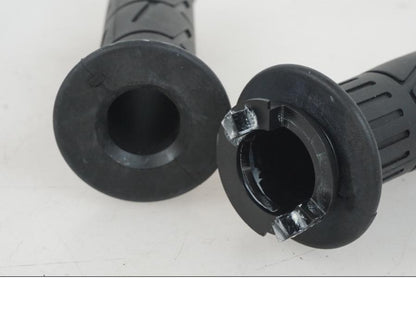 Baksidan på Handtag från en Kawasaki Ninja 1000SX -2023 motorcykel.