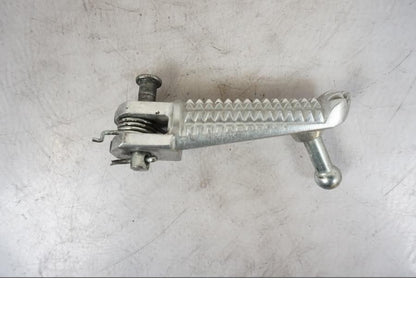 Framsidan på Fotpinne från en Yamaha MT-09 -2020 motorcykel.