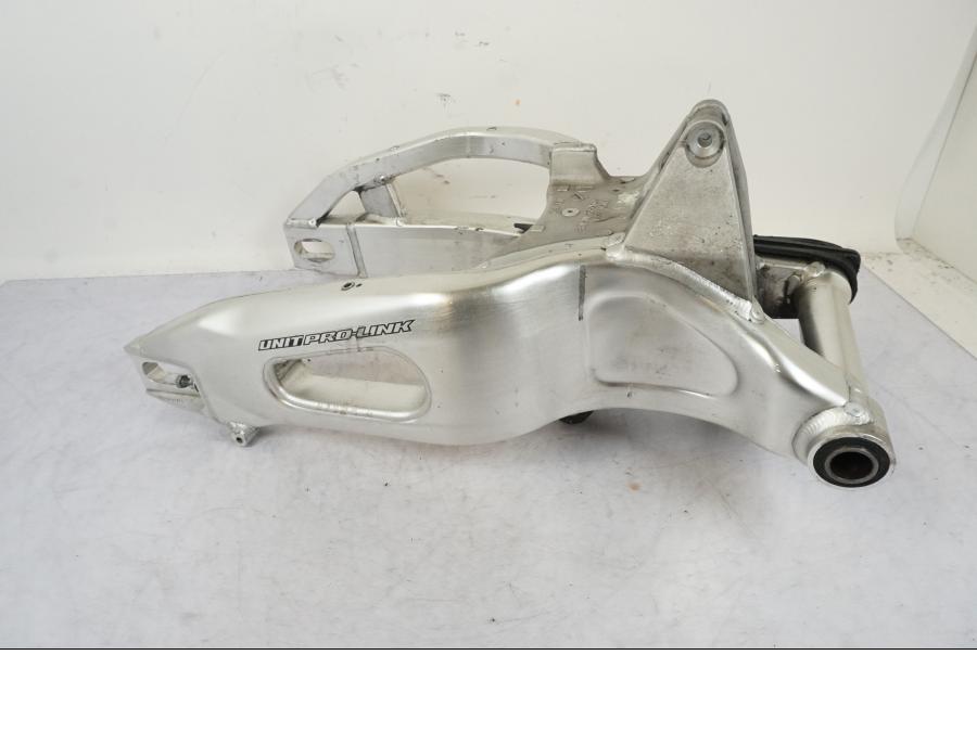 Snett uppifrån på Sving från en Honda CBR 1000 RR -2004 motorcykel.