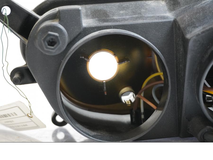 Vänster sida på Strålkastare från en BMW R 1100 S -2003 motorcykel.