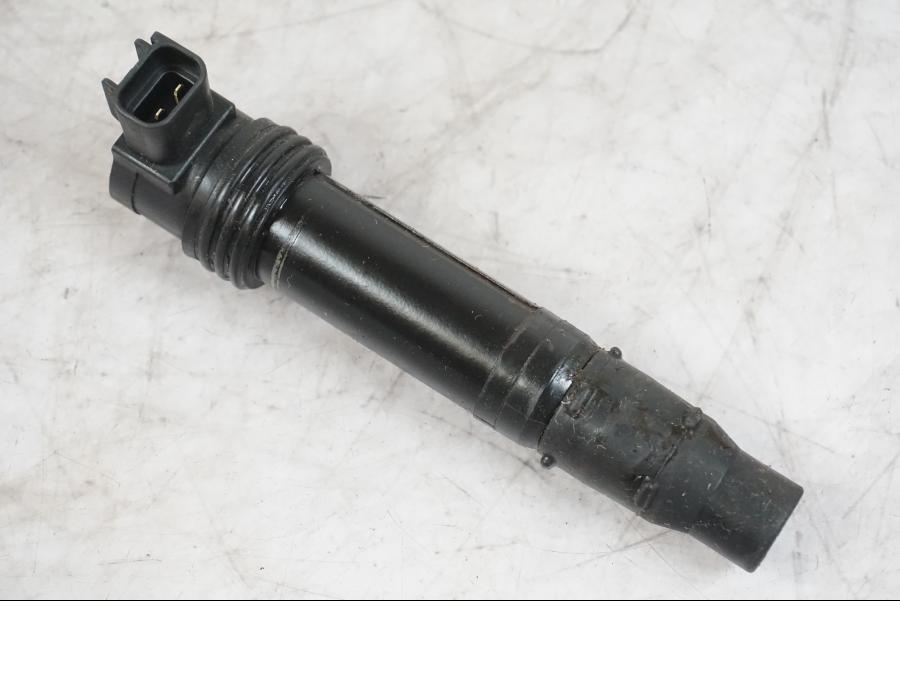 Framsidan på Tändspole från en Kawasaki ZX-6R -2006 motorcykel.