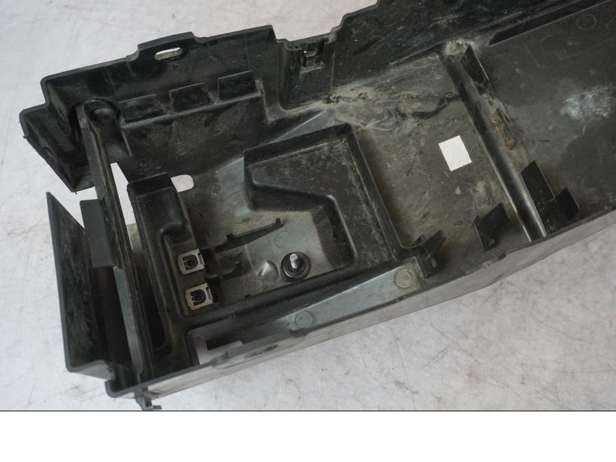 Baksidan på Undertail från en Triumph Tiger -2009 motorcykel.