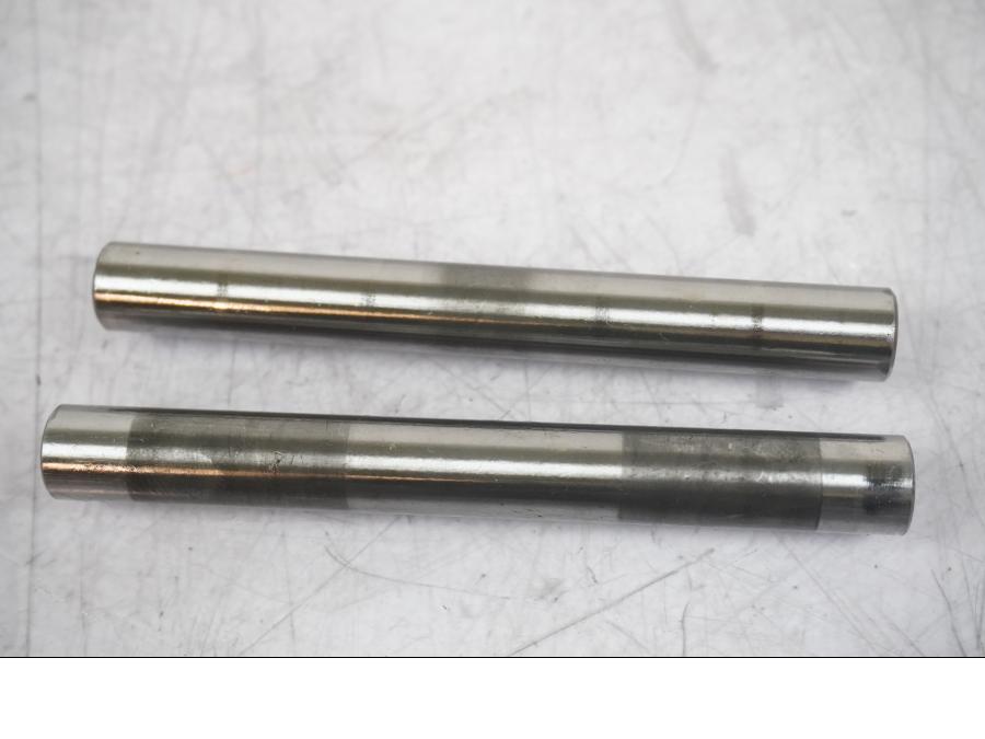 Höger sida på Växelgaffel från en KTM 125 Duke -2017 motorcykel.